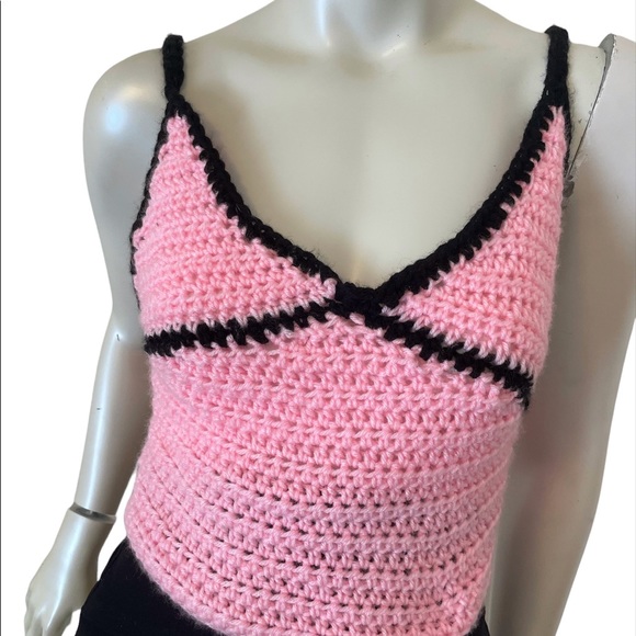 Handmade crochet top - Picture 2 of 4